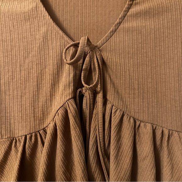 SHEIN Ribbed Tie-Front Peplum Crop Top in Brown - Picture 3 of 4